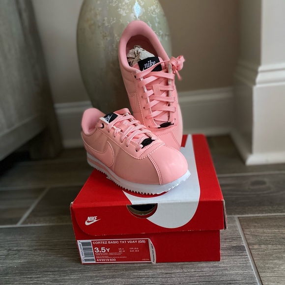 Nike Cortez Basic TXT VDay GS Sneaker - Picture 8 of 10